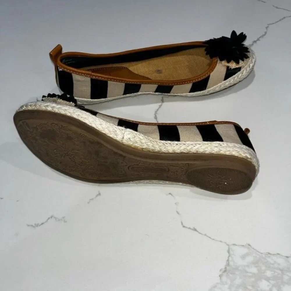 Kim Rogers Black and White Espadrilles with Striped Pattern Size 7.5